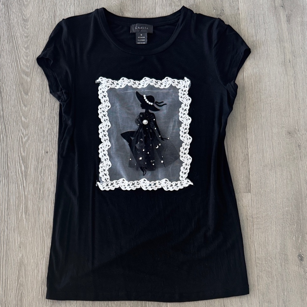 Gracia Black Tee with White Lace Accent
